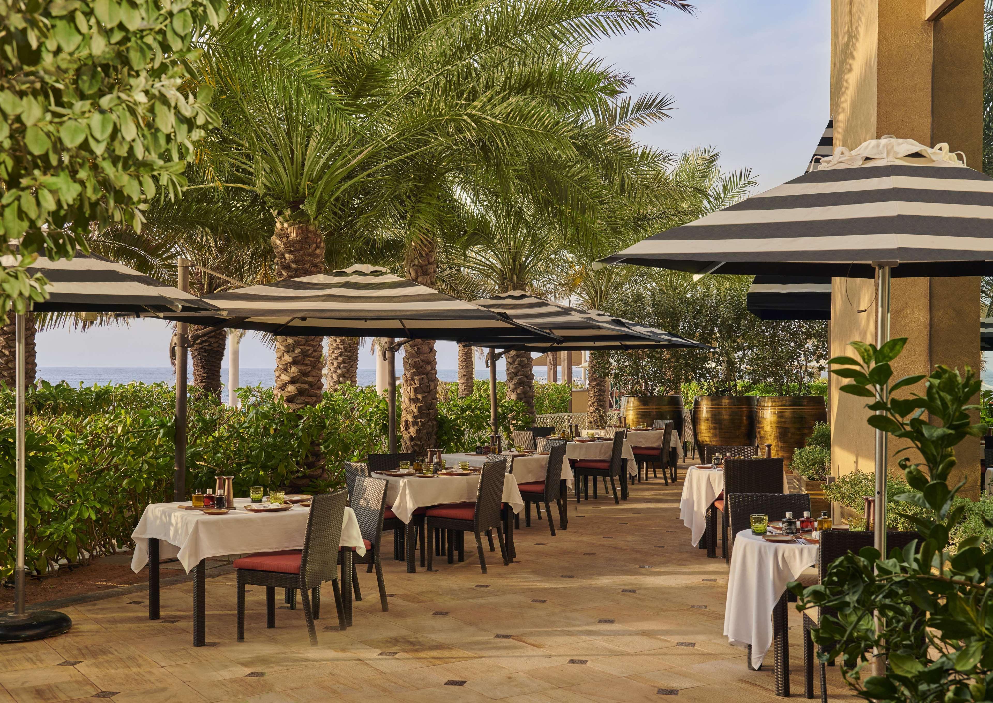 מלון Fairmont אג'מן מראה חיצוני תמונה The Beach Restaurant