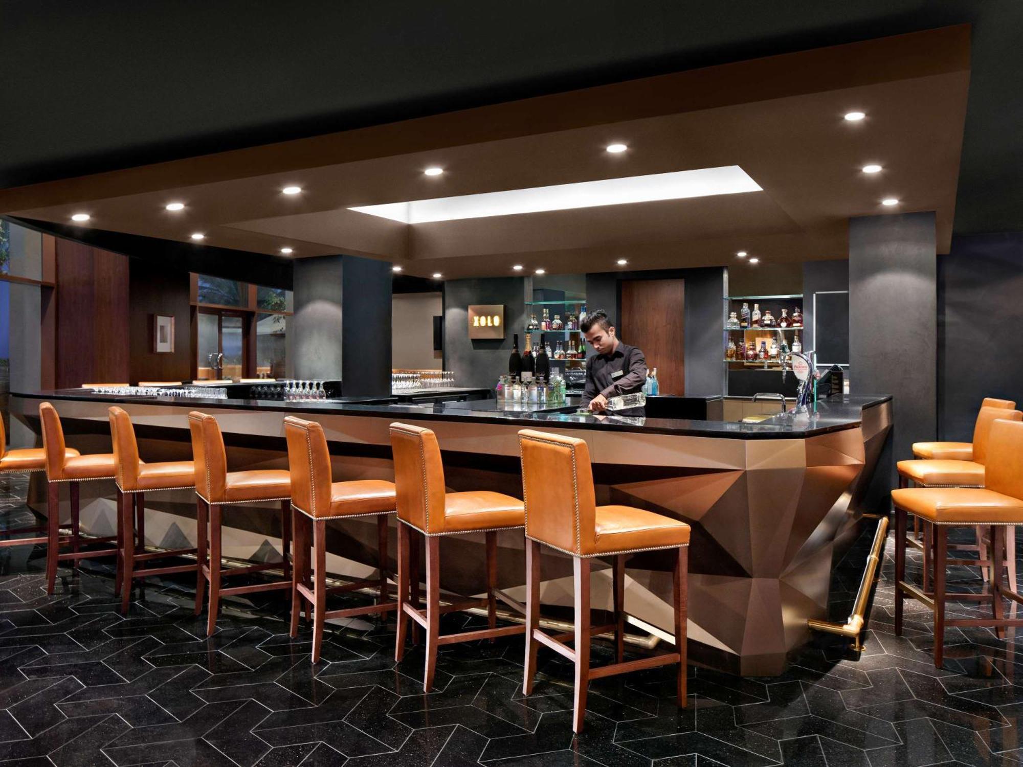 מלון Fairmont אג'מן מראה חיצוני תמונה The bar at the lounge